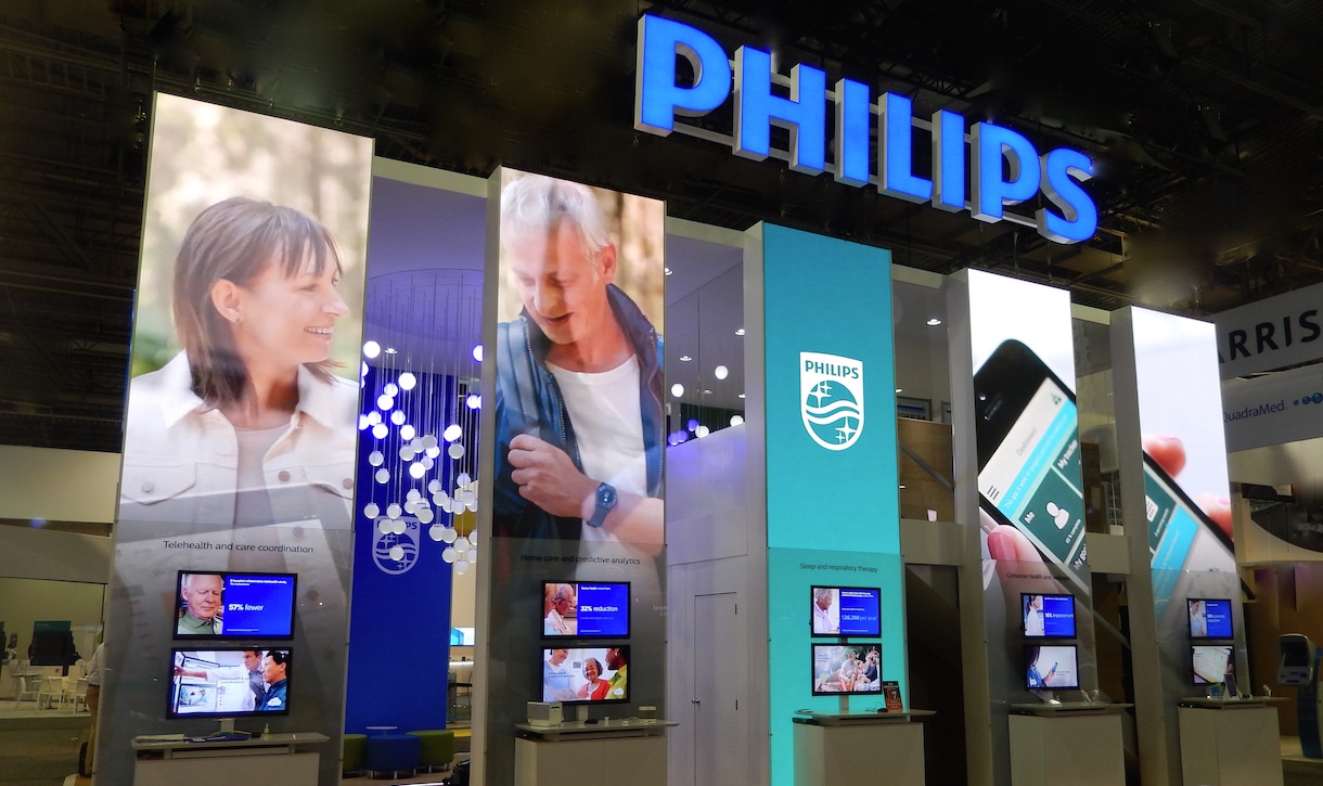 philips-trade-show-booth-himss